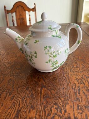 Irish Tea!! Ceramic Teapot with Shamrock Pattern Hand painted.